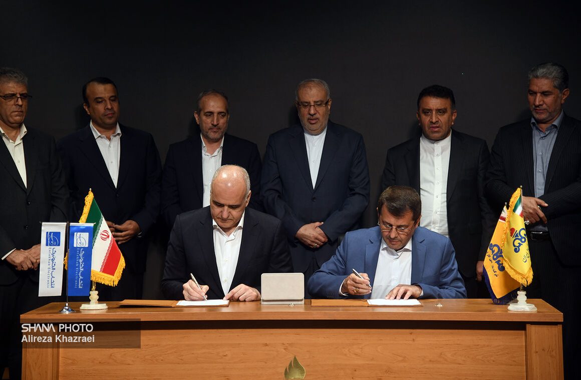 تفاهم‌نامه طرح جایگزینی یک میلیون دستگاه بخاری بازده بالا با بازده کم امضا شد