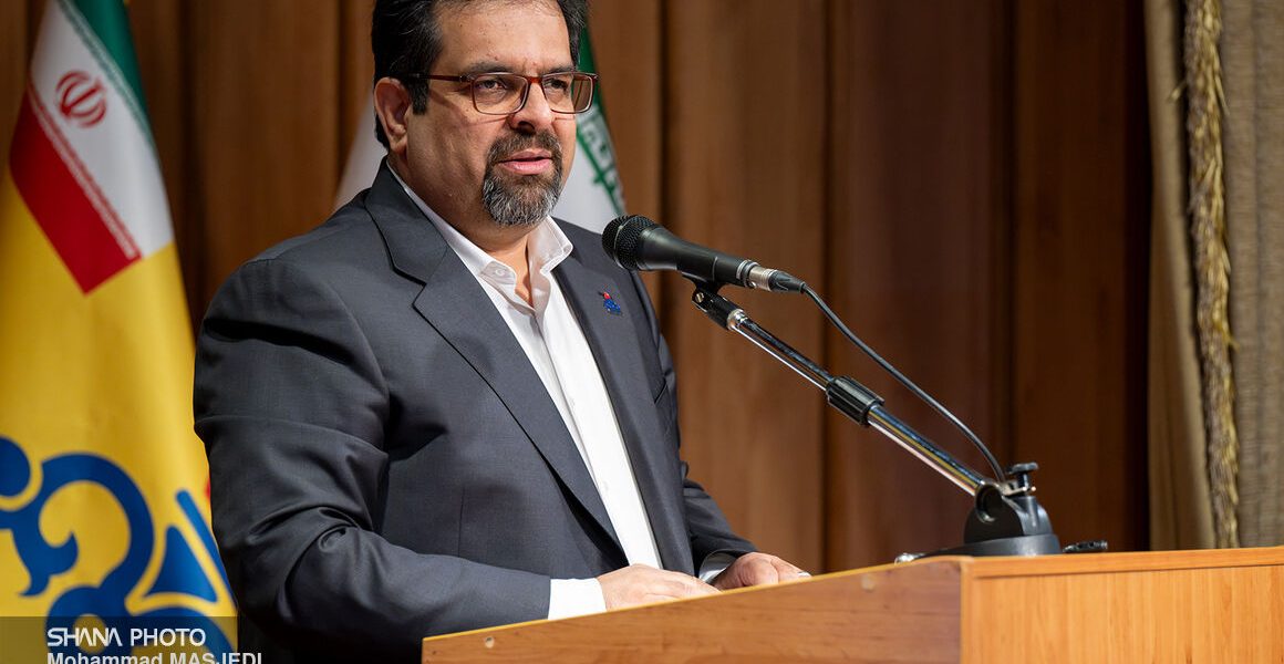 قدردانی معاون وزیر نفت از تلاش‌شبانه‌روزی کارکنان صنعت گاز