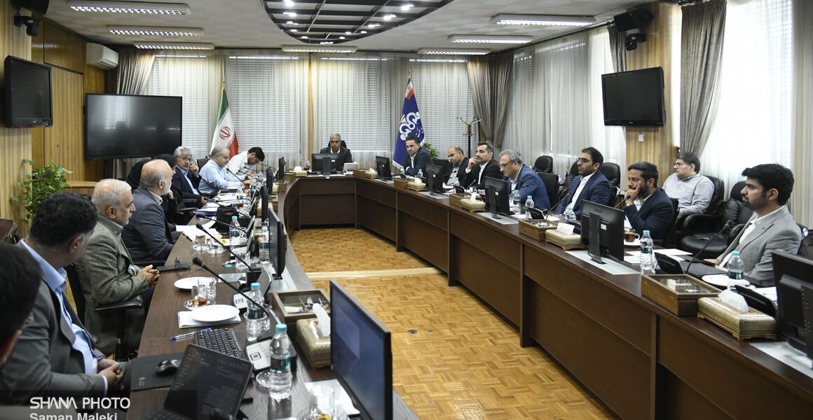نشست هم‌اندیشی مردمی‌سازی گاز طبیعی از طریق کارورها برگزار شد